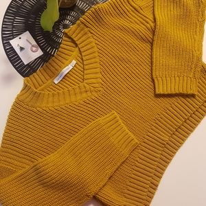 Mustard cropped knit sweater